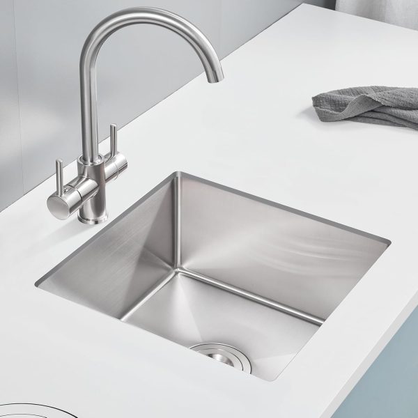 Modern Stainless Steel Kitchen Sink with Deep Basin Design - Image 4